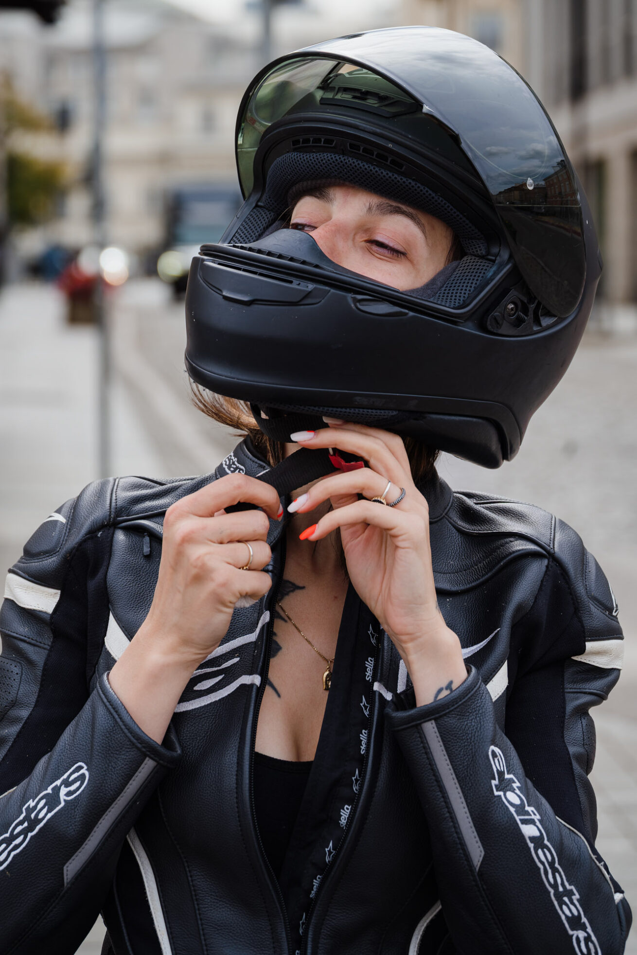Sigma 20-200 DG Contemporary